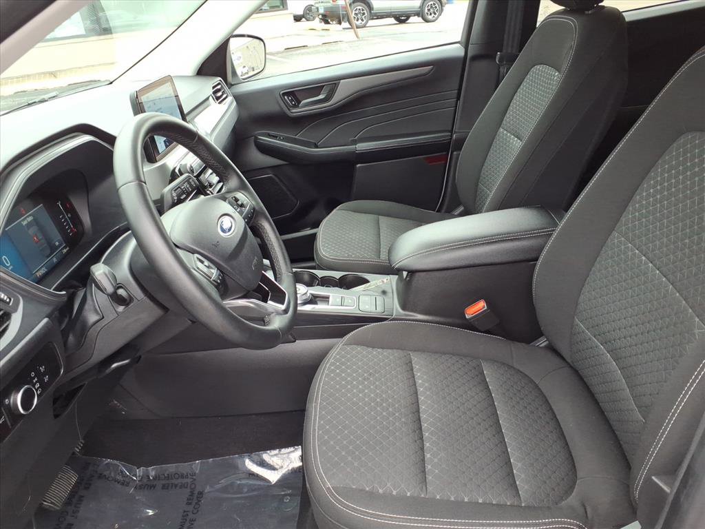 Used 2023 Ford Escape Active image 11