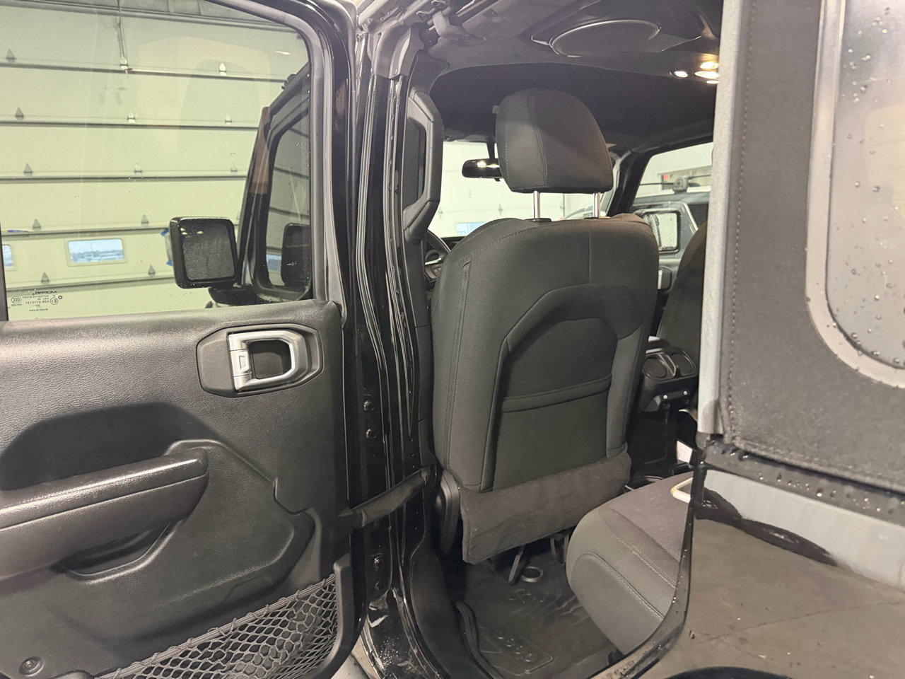 Used 2021 Jeep Wrangler Unlimited Willys image 38