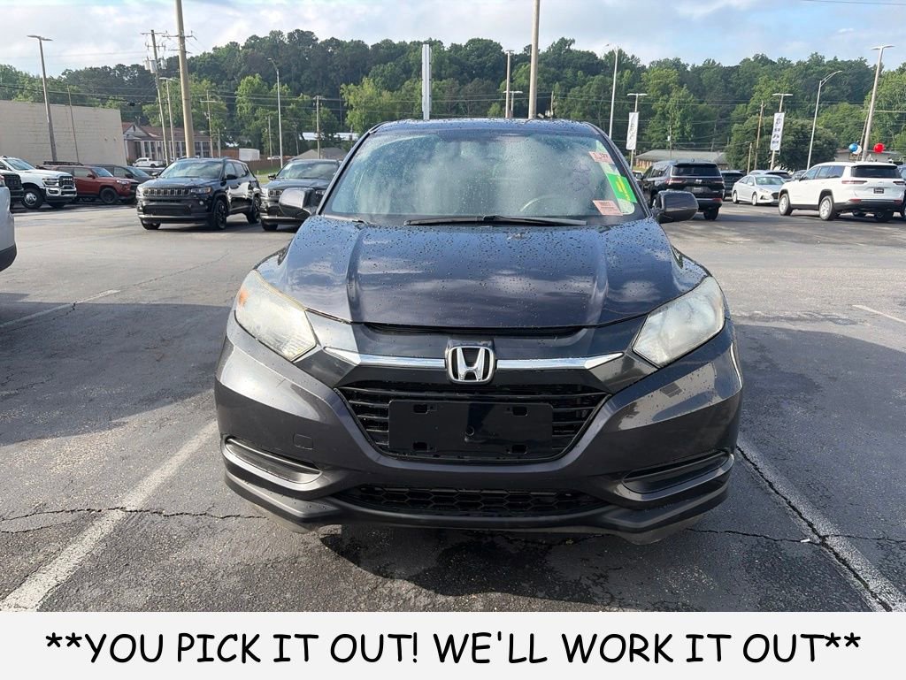 Used 2018 Honda HR-V LX image 2