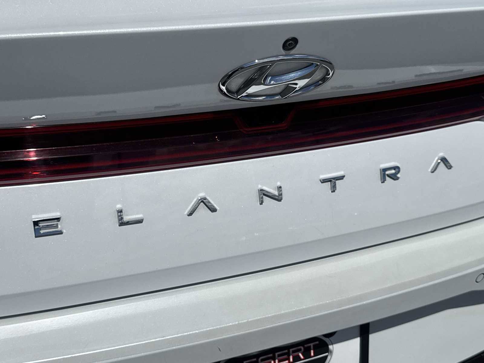 Used 2021 Hyundai Elantra Limited FWD image 11