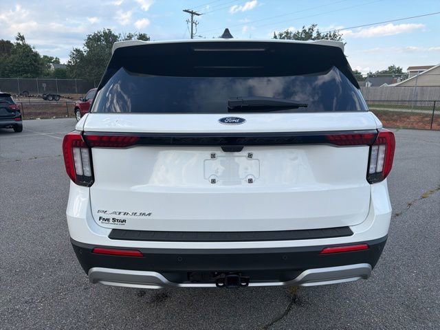 Used 2026 Ford Explorer Platinum RWD image 4