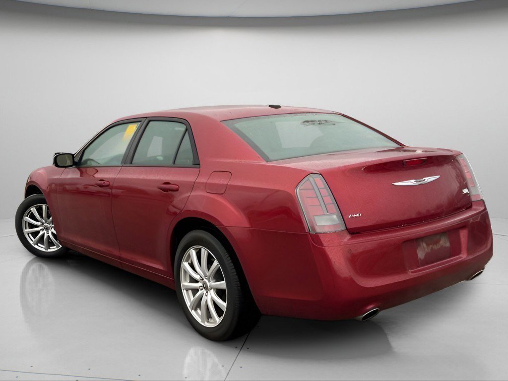 Used 2014 Chrysler 300 S w/ Luxury Group image 11