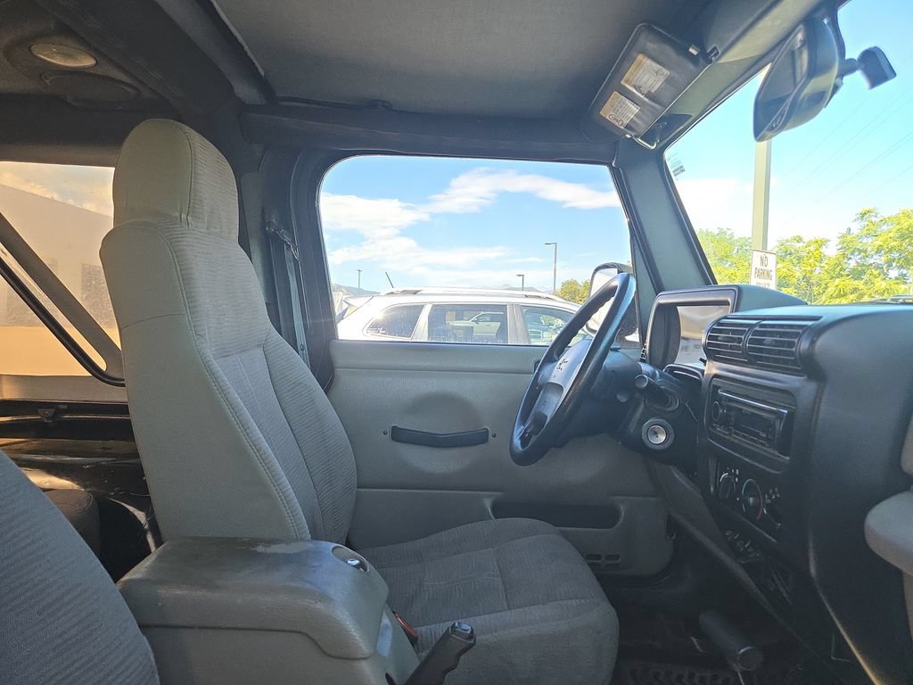 Used 2004 Jeep Wrangler 4WD w/ Dual Top Group image 6