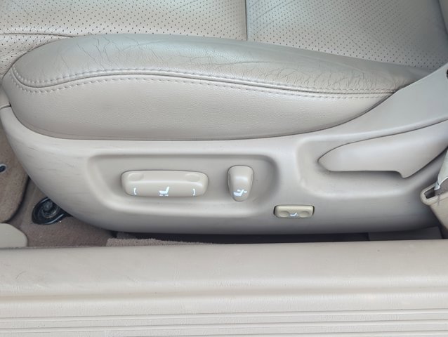 Used 2006 Toyota Solara SLE image 11