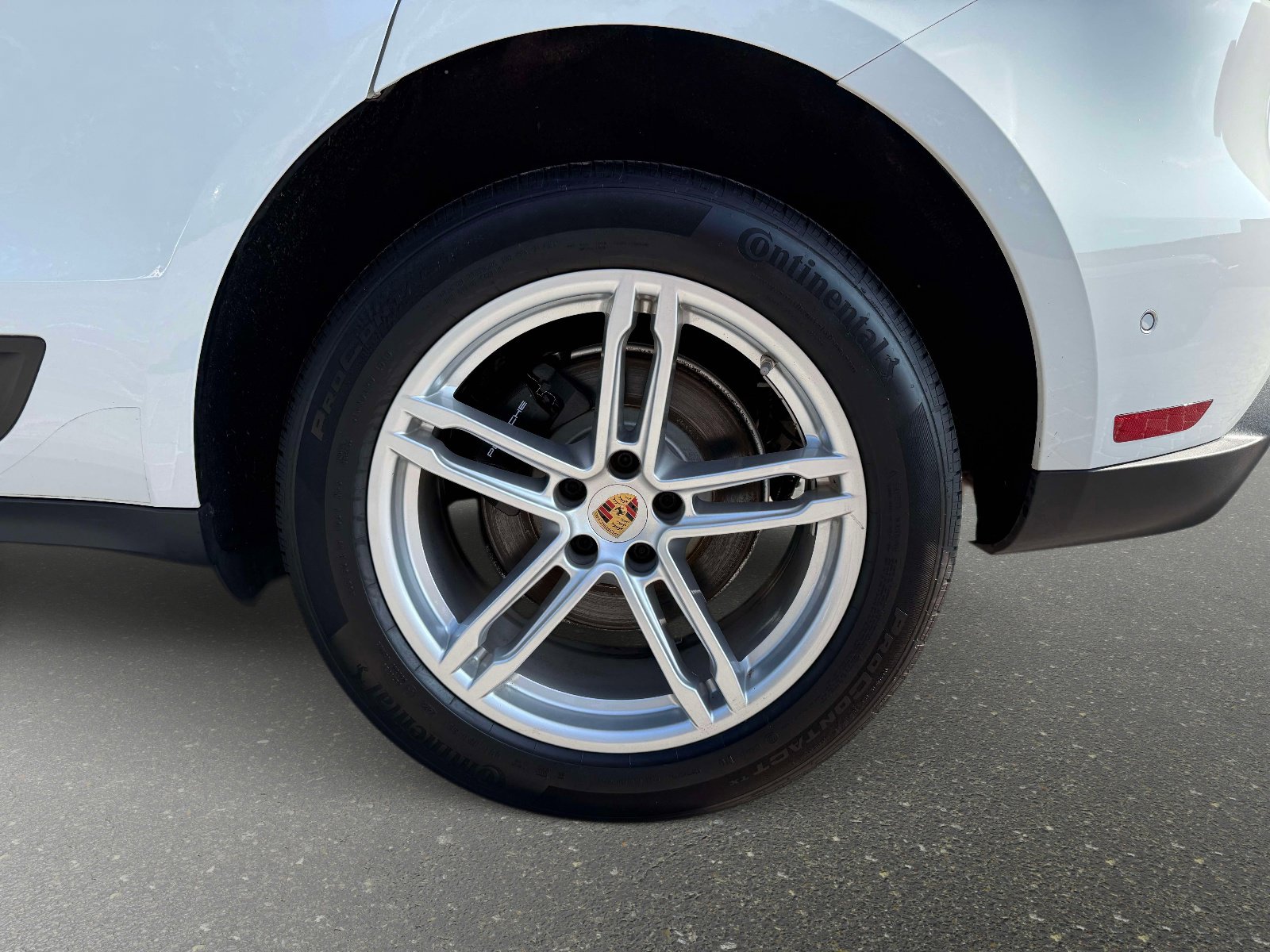 Used 2022 Porsche Macan image 15