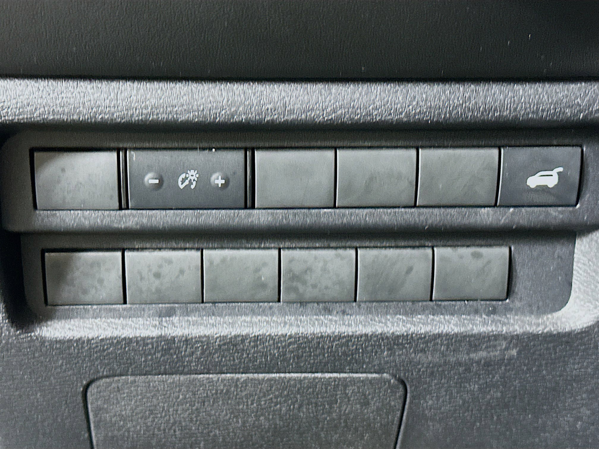 Used 2024 Mitsubishi Outlander SE image 17