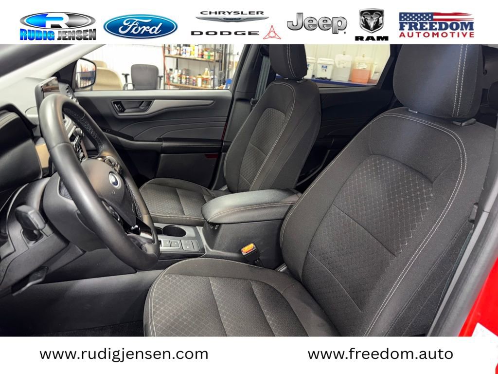Used 2024 Ford Escape Active w/ Cold Weather Package image 11