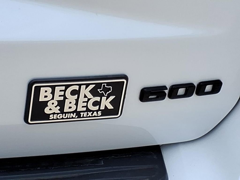 Used 2022 Cadillac Escalade Sport Platinum image 10