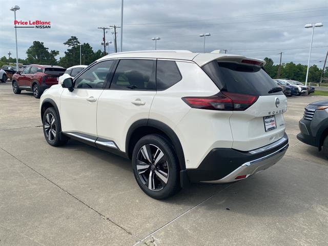 Used 2023 Nissan Rogue Platinum w/ Platinum Premium Package FWD image 5