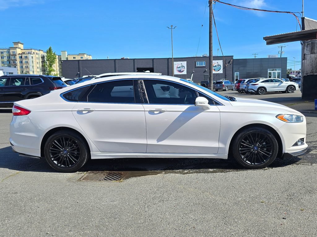 Used 2016 Ford Fusion SE w/ Equipment Group 202A FWD image 9