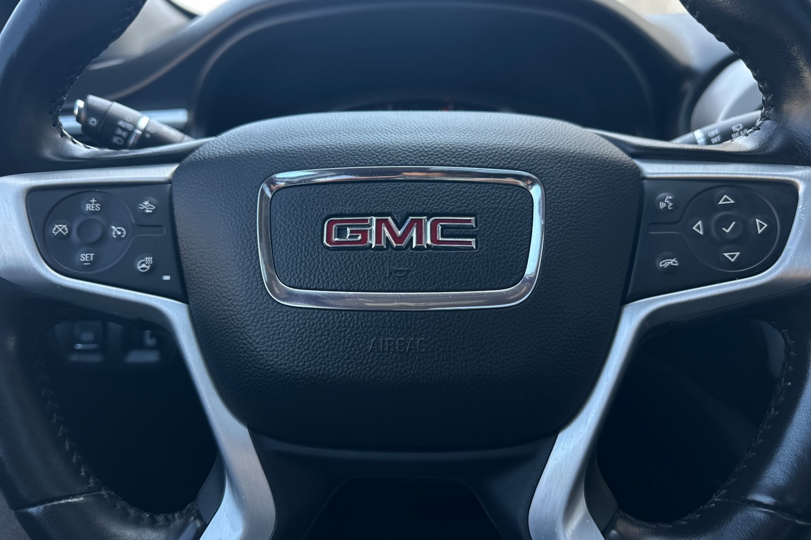 Used 2021 GMC Acadia SLT w/ Elevation Edition FWD image 24