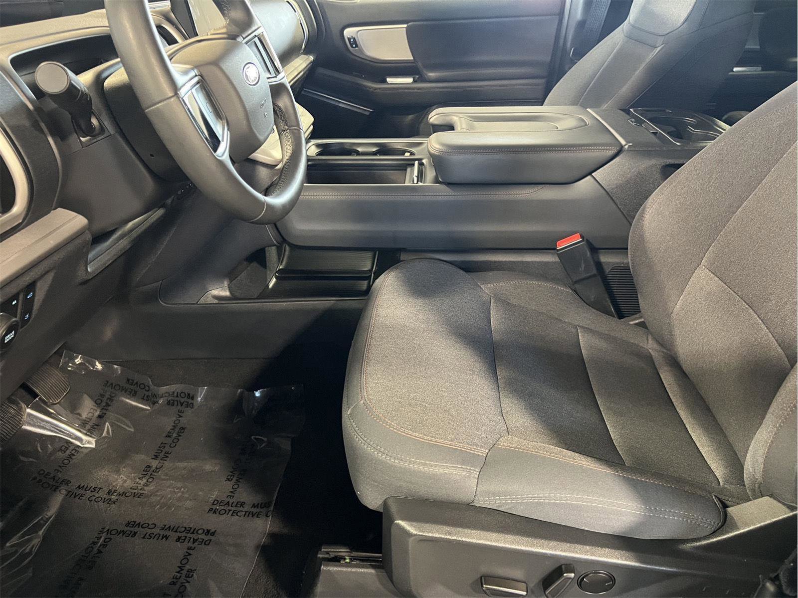 Used 2025 Ford Expedition Active image 29