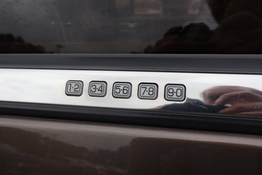 Used 2017 Lincoln Navigator L Select AWD/4WD image 43
