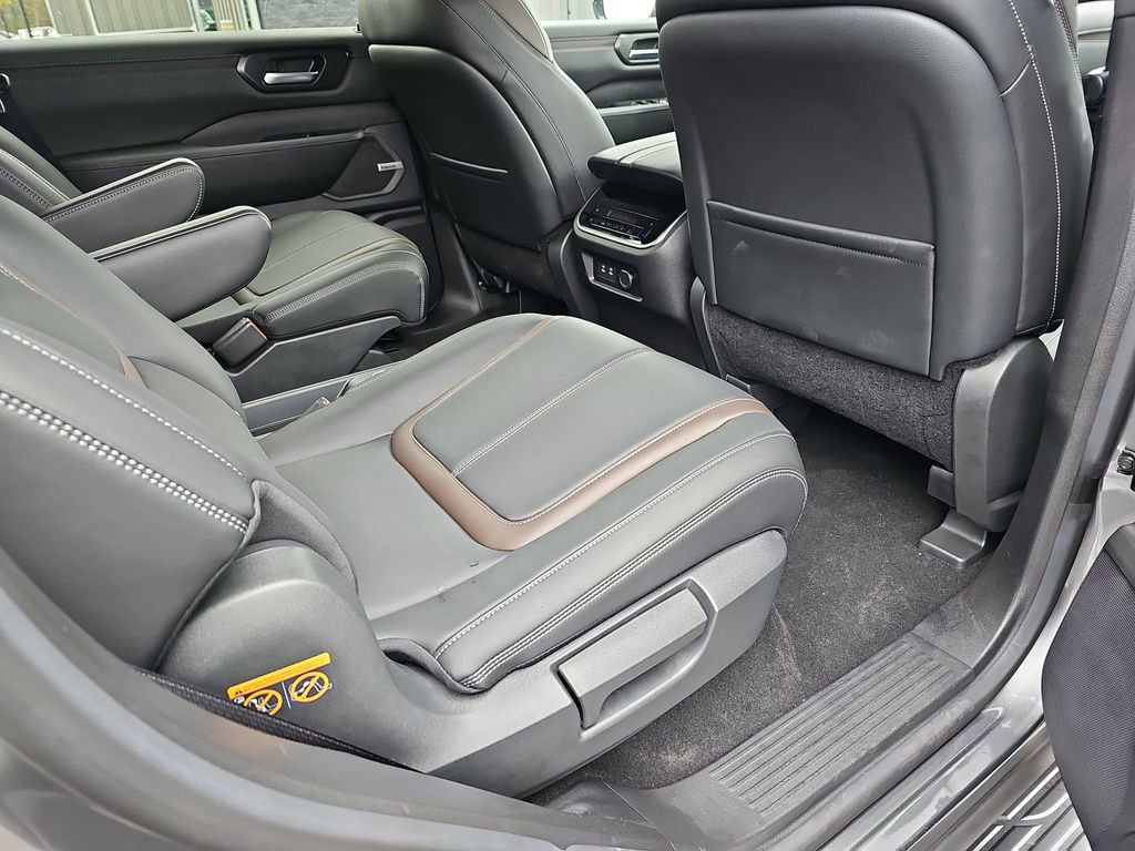 New 2026 Nissan Armada SL w/ Captain's Chari Seat Package AWD/4WD image 15