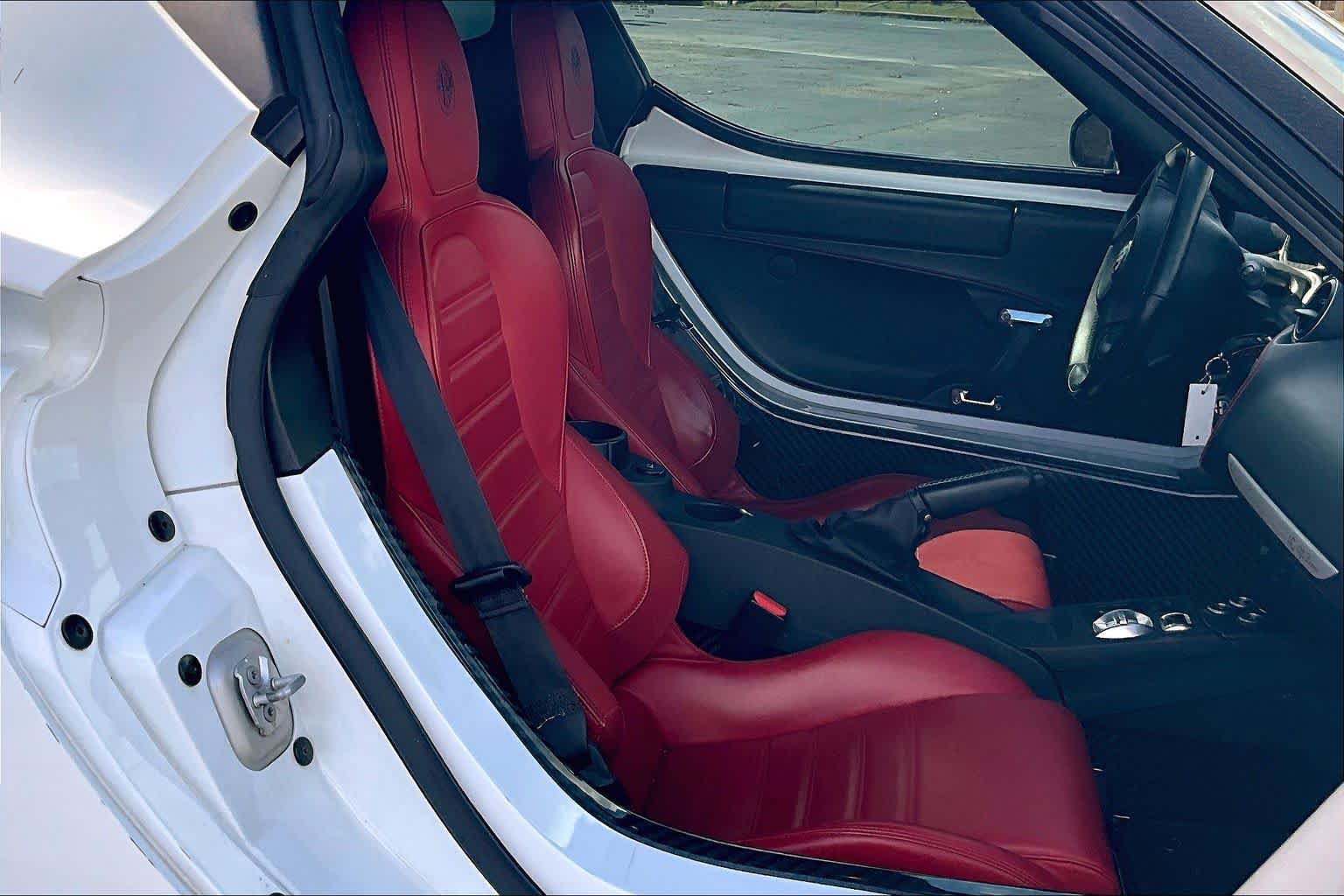 Used 2015 Alfa Romeo 4C Spider w/ Spider Track Package RWD image 9