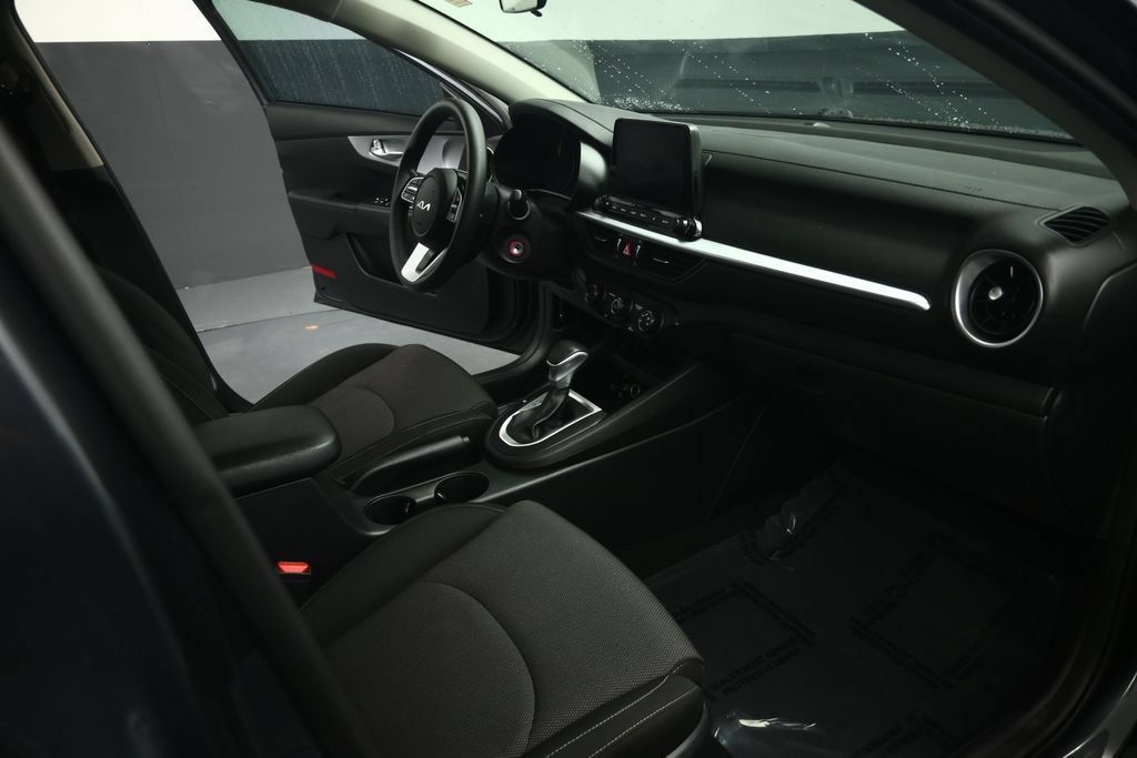 Used 2023 Kia Forte LXS w/ LXS Technology Package FWD image 56