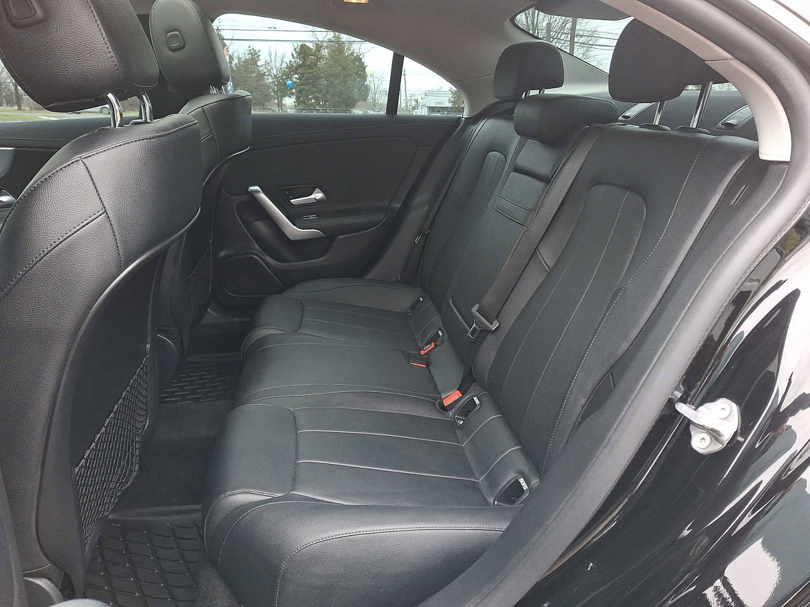 Used 2022 Mercedes-Benz CLA 250 4MATIC w/ Premium Package Lite image 9