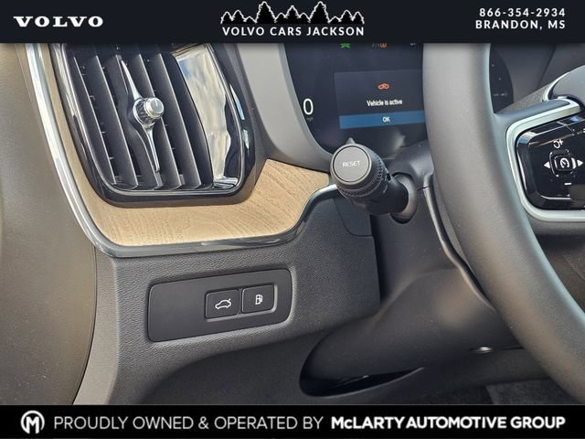 New 2026 Volvo XC60 T8 Plus w/ Protection Package Premier AWD/4WD image 19