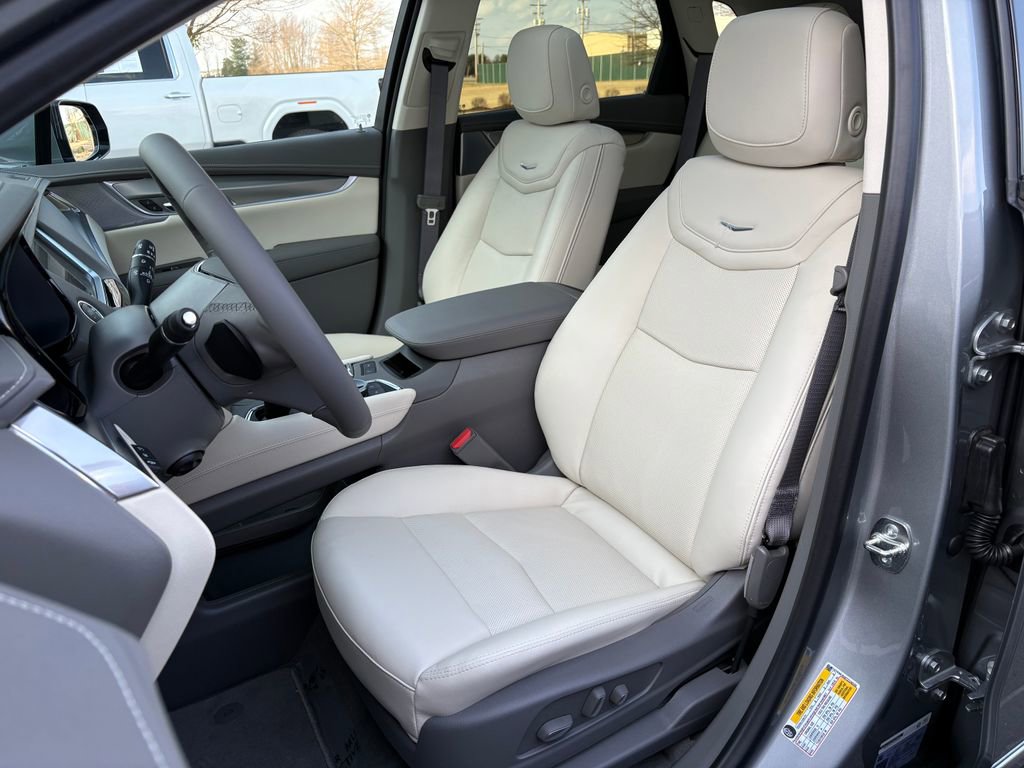 New 2026 Cadillac XT5 Premium Luxury image 14