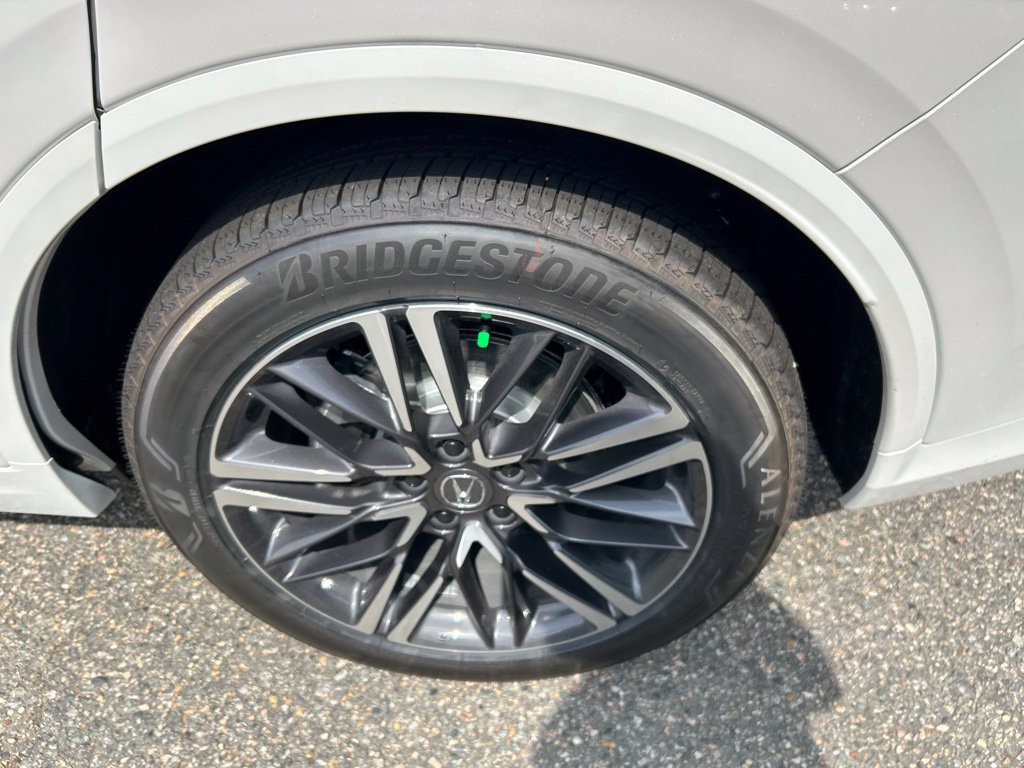 New 2026 Acura MDX w/ Advance Package AWD/4WD image 17