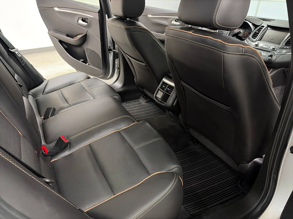 Used 2015 Chevrolet Impala LTZ FWD image 18