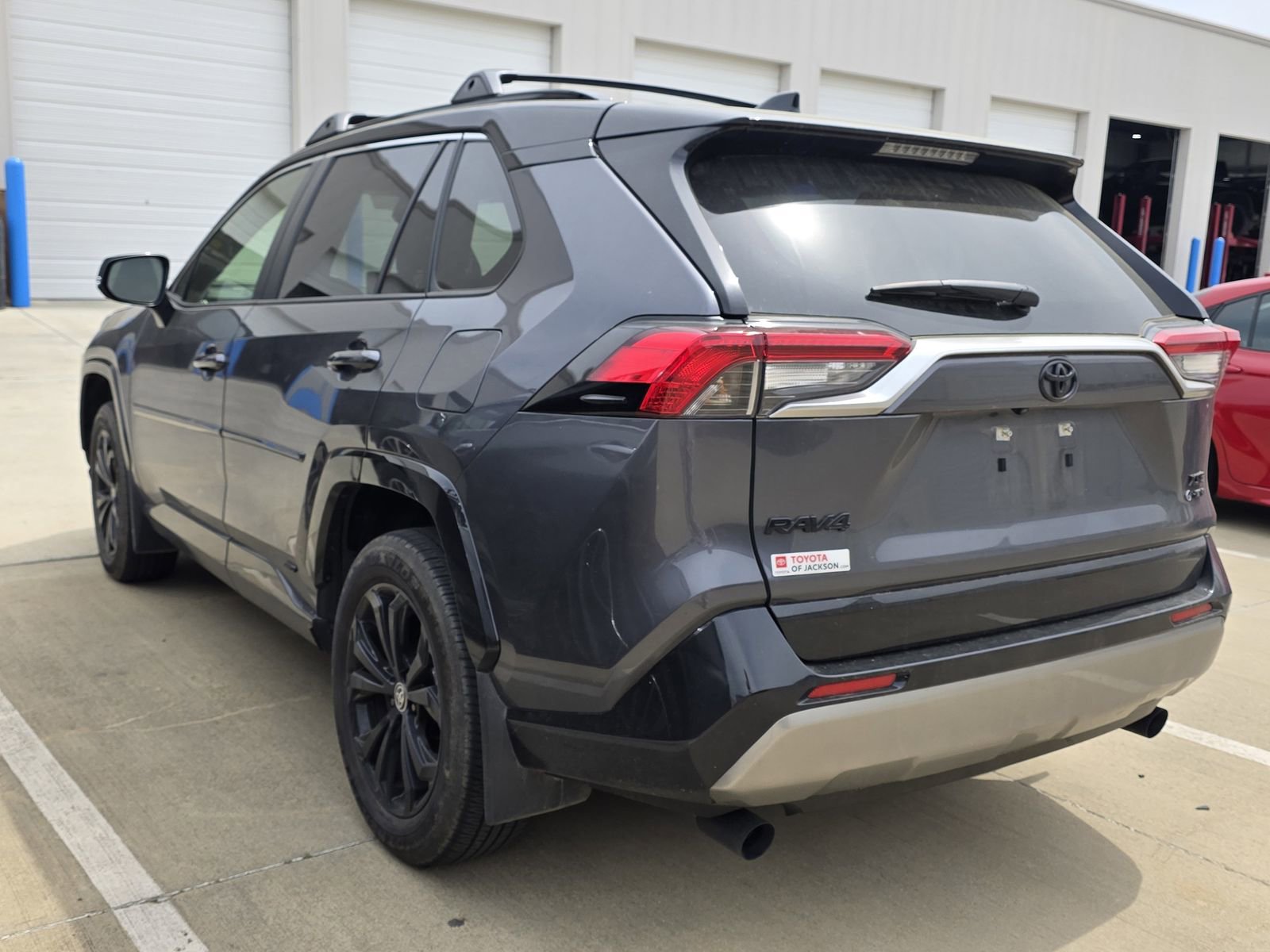 Used 2025 Toyota RAV4 XSE image 4