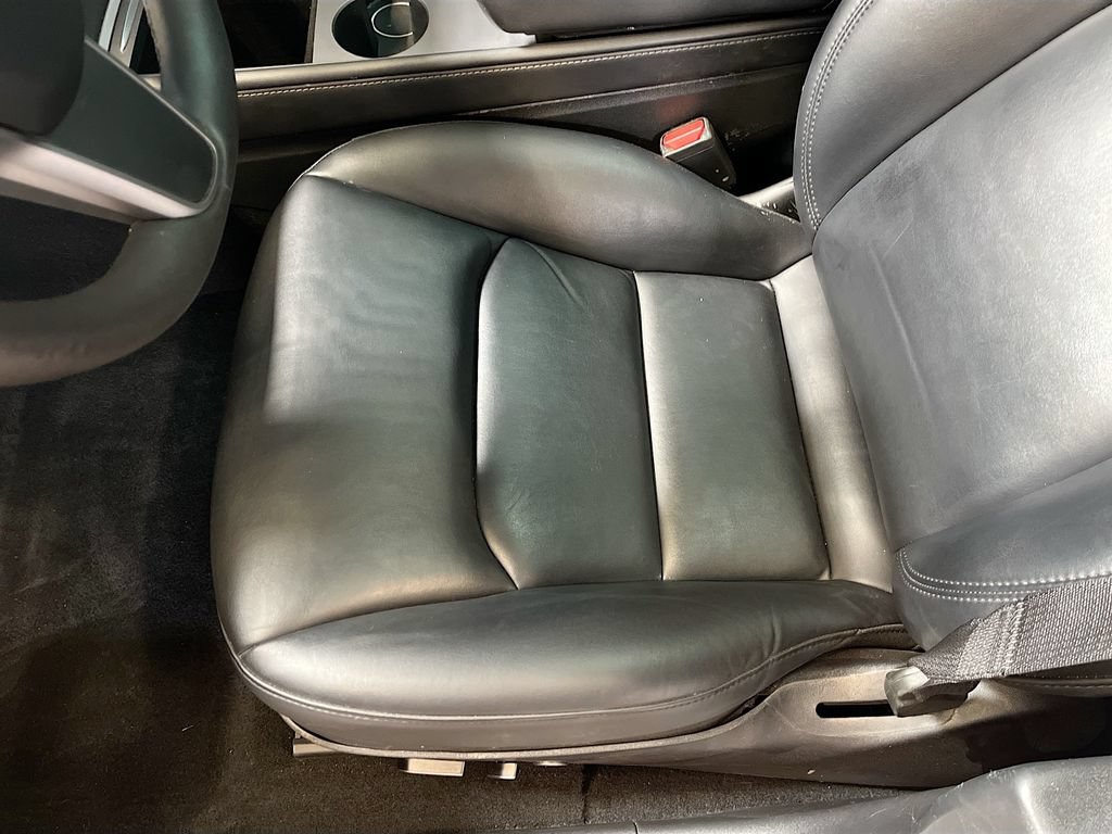 Used 2023 Tesla Model 3 Standard Range RWD image 18