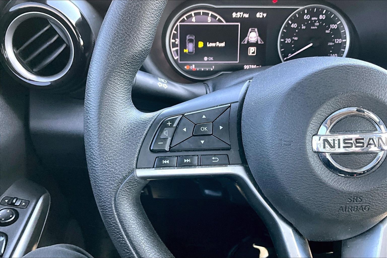 Used 2020 Nissan Kicks SV image 11