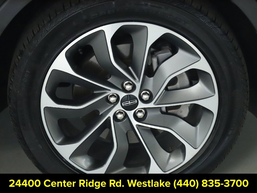 Used 2023 Lincoln Nautilus Reserve w/ Cargo Utility Package AWD/4WD image 10