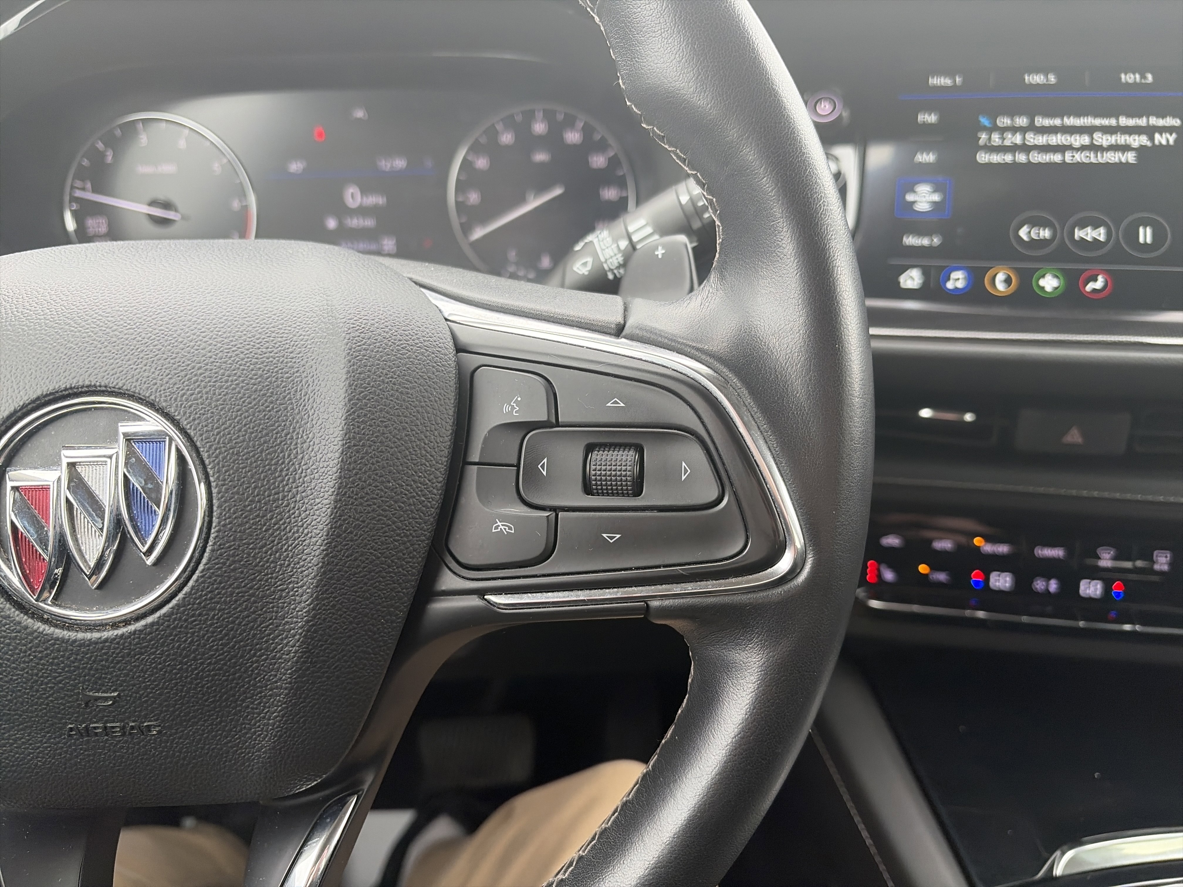 Used 2023 Buick Envision Preferred AWD/4WD image 19