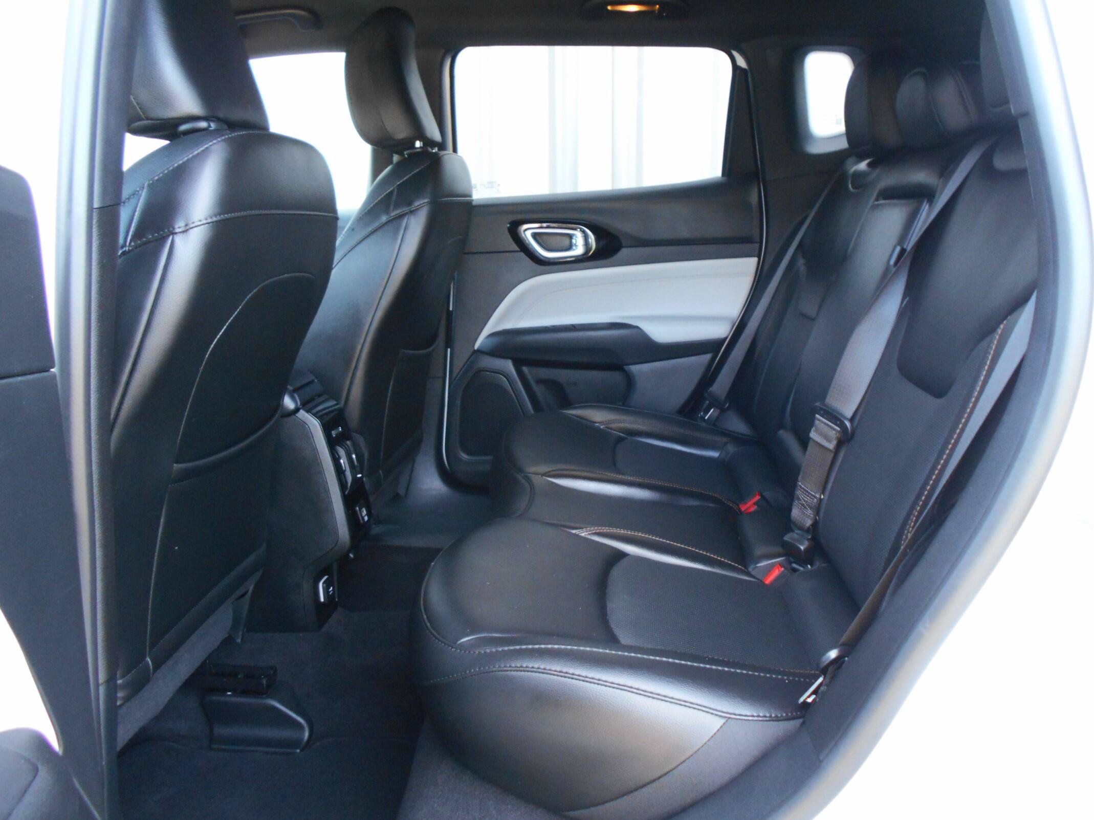 Certified 2023 Jeep Compass Limited AWD/4WD image 7