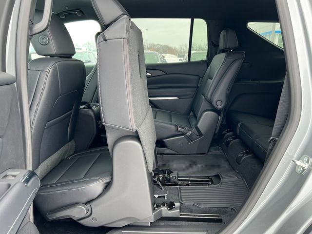 New 2026 Chevrolet Traverse LT w/ LPO, Floor Liner Package image 7