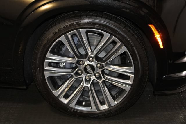 Certified 2026 Cadillac Vistiq Platinum w/ LPO, Floor Liner Package AWD/4WD image 46