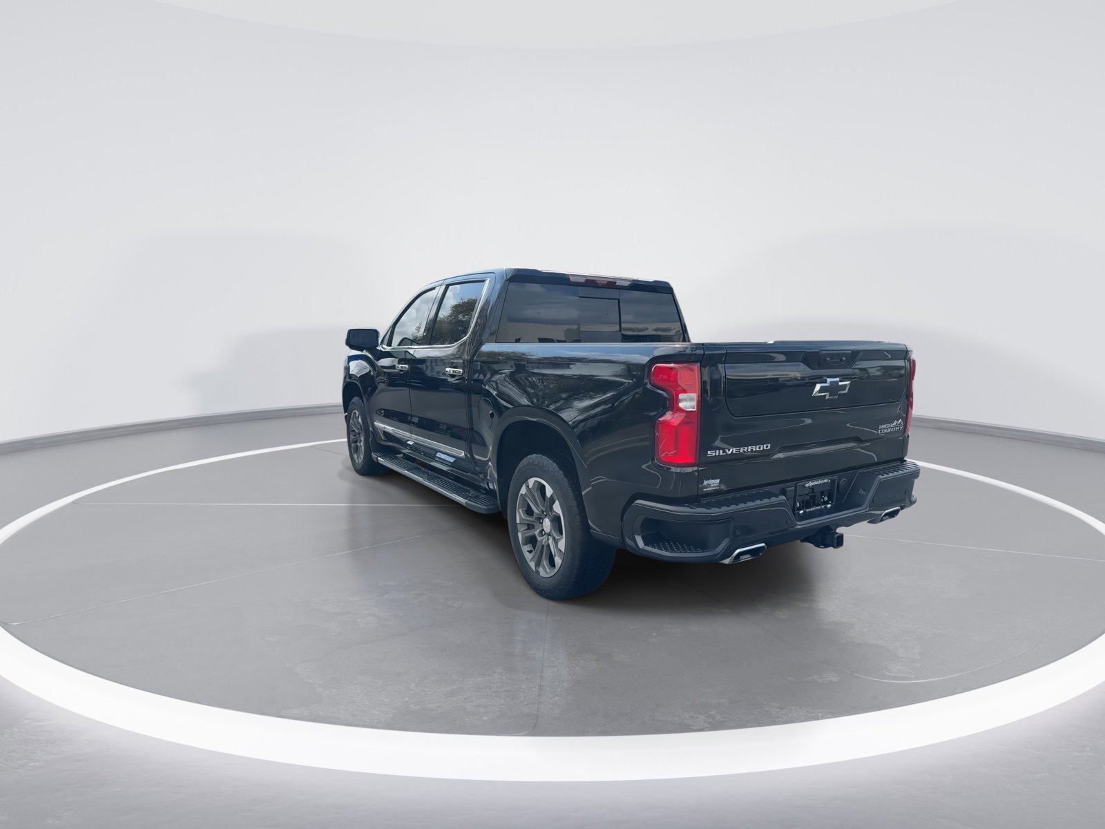 Certified 2024 Chevrolet Silverado 1500 High Country w/ Technology Package image 7