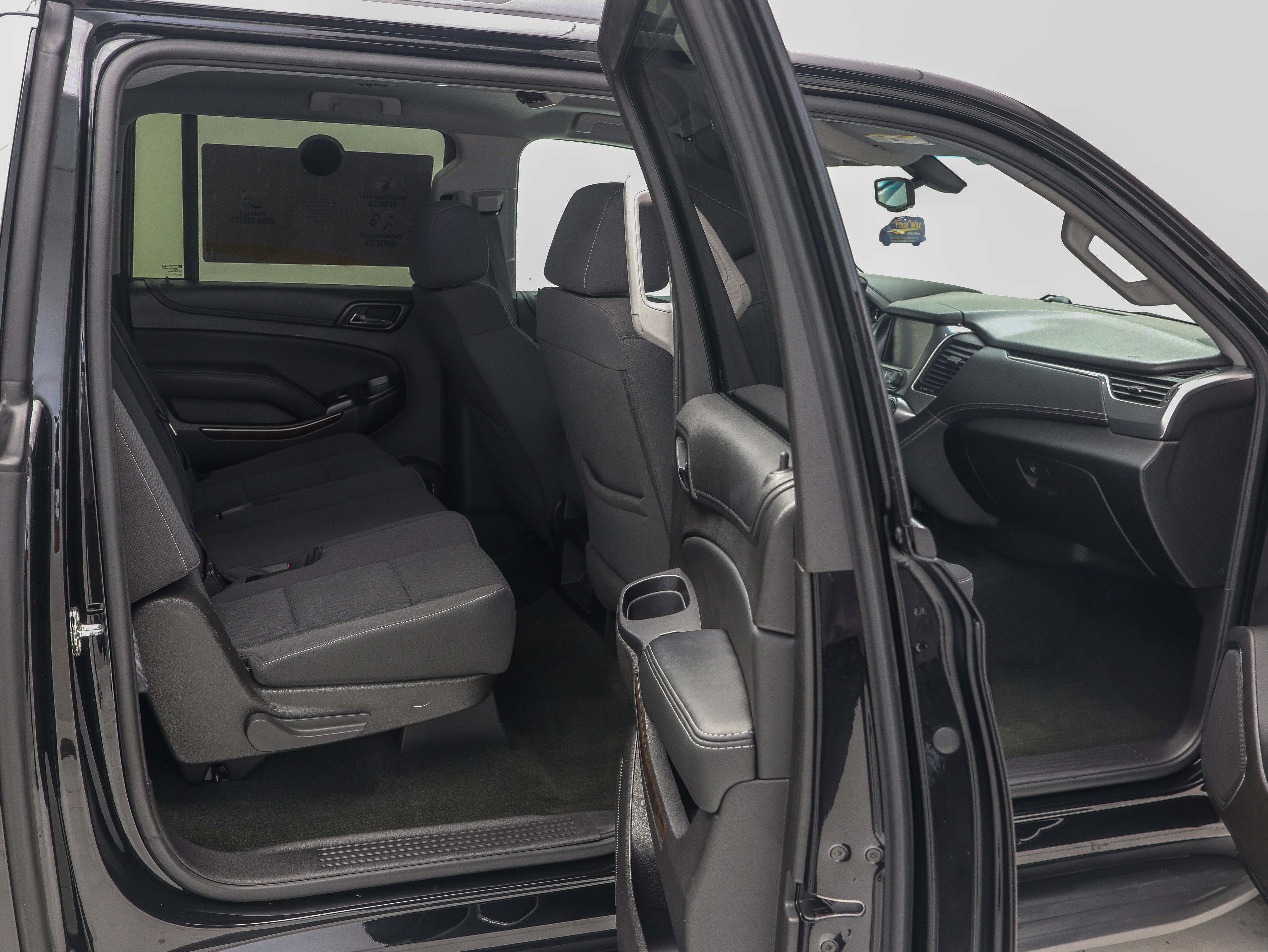 Used 2016 Chevrolet Suburban LS AWD/4WD image 14