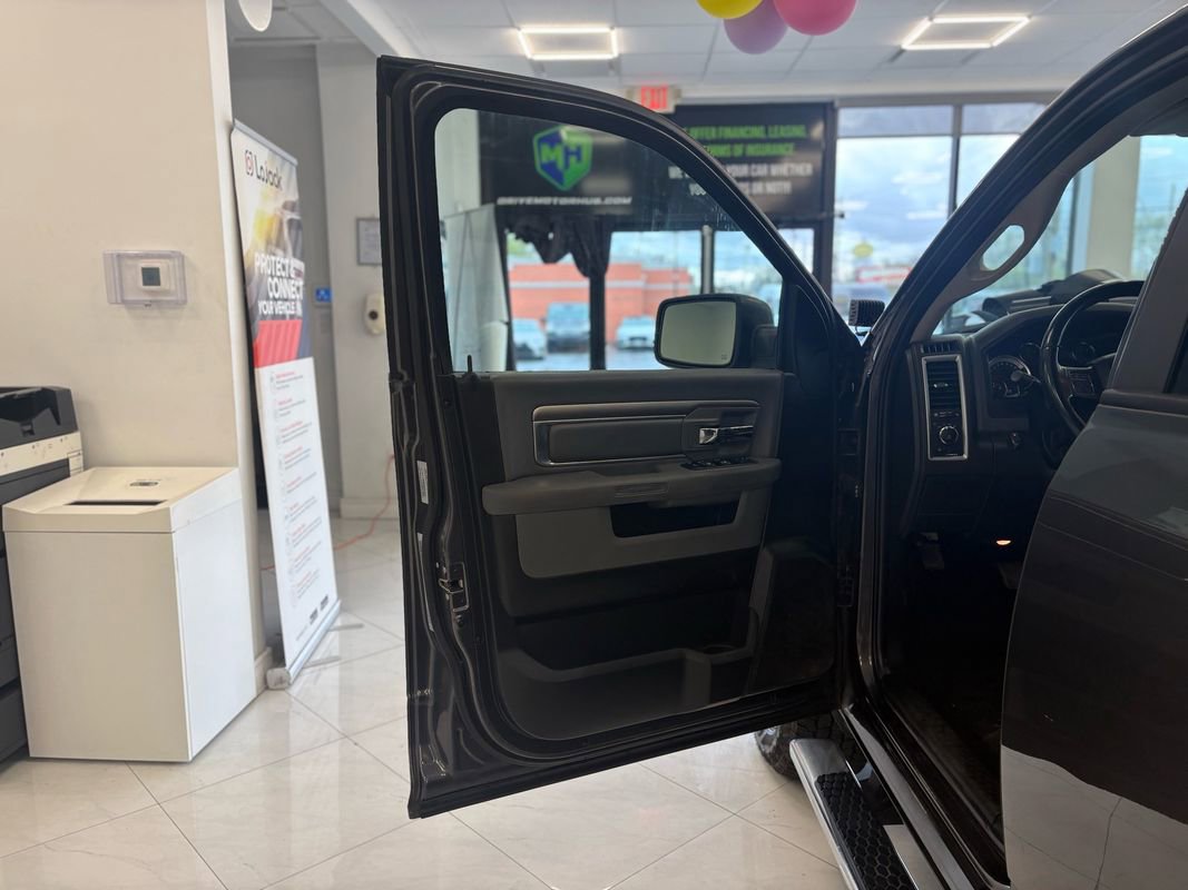 Used 2017 RAM 1500 Big Horn AWD/4WD image 39