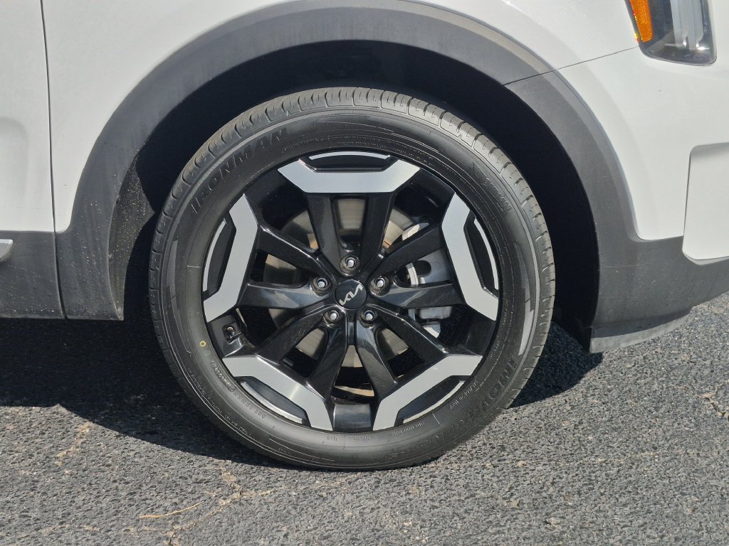 Used 2025 Kia Telluride S AWD/4WD image 17