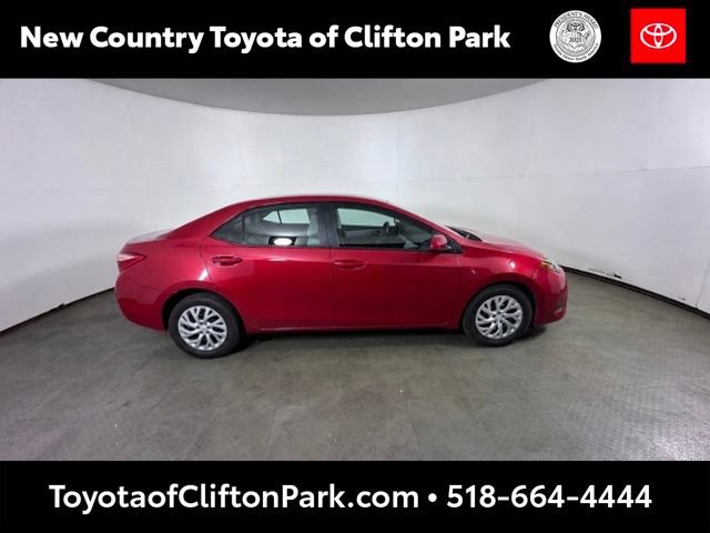 Used 2019 Toyota Corolla LE FWD image 2
