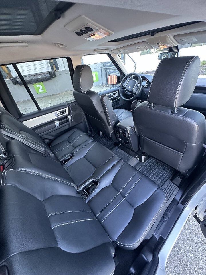 Used 2011 Land Rover LR4 HSE AWD/4WD image 16