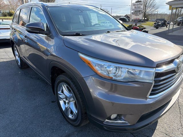 Used 2015 Toyota Highlander Limited Platinum AWD/4WD image 5