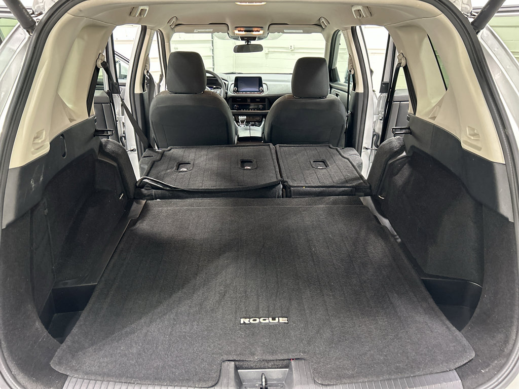 Used 2024 Nissan Rogue S FWD image 29
