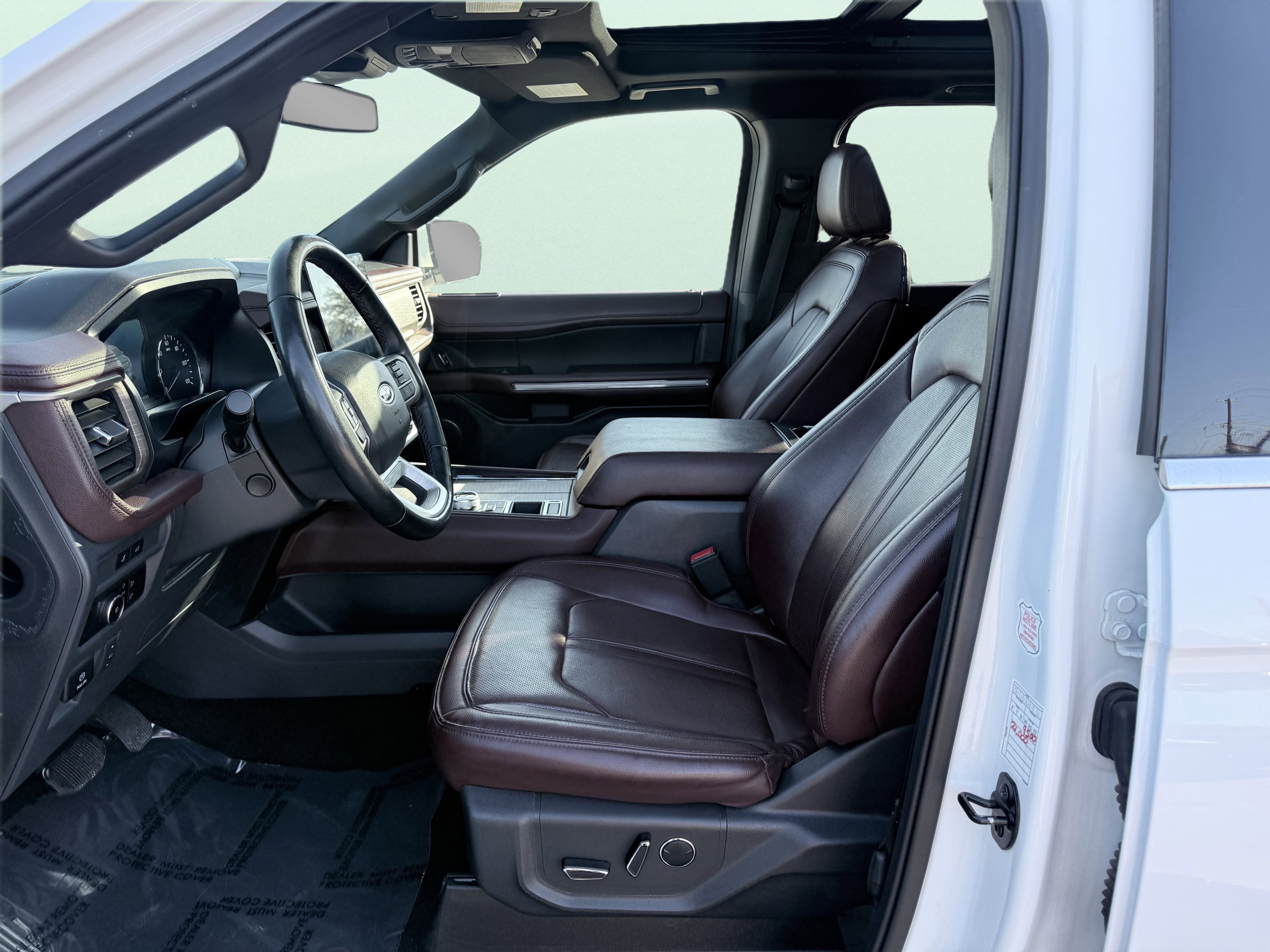 Used 2023 Ford Expedition Max Limited image 28