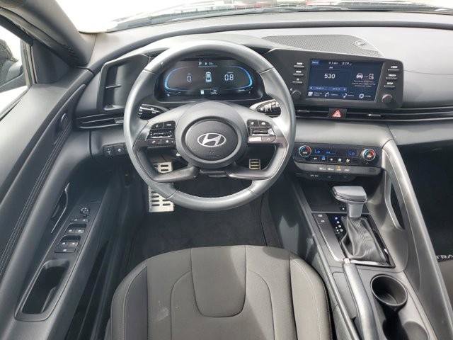 Certified 2025 Hyundai Elantra Sport FWD image 15