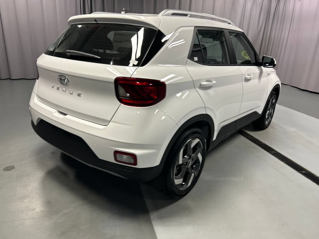 New 2026 Hyundai Venue SEL FWD image 7