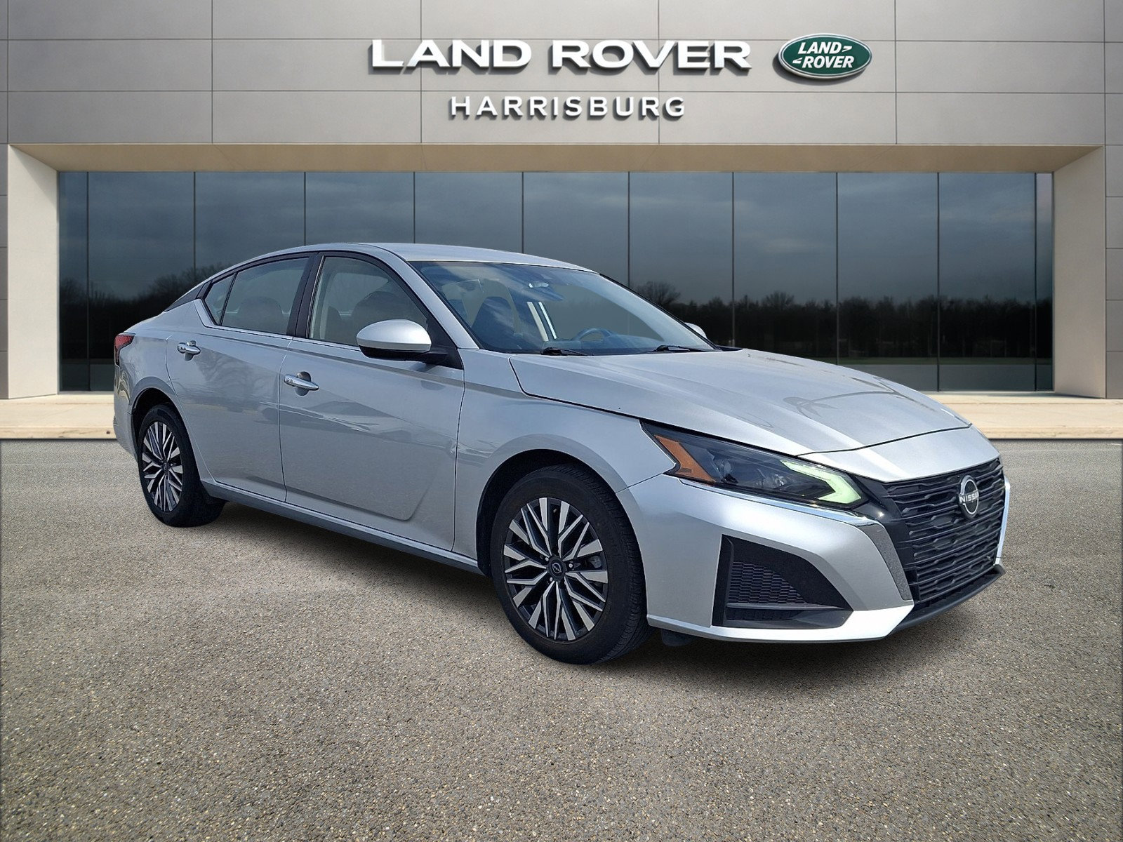 Used 2023 Nissan Altima 2.5 SV image 5