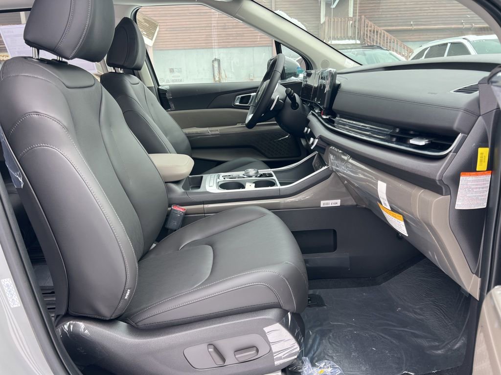New 2026 Kia Carnival EX image 15