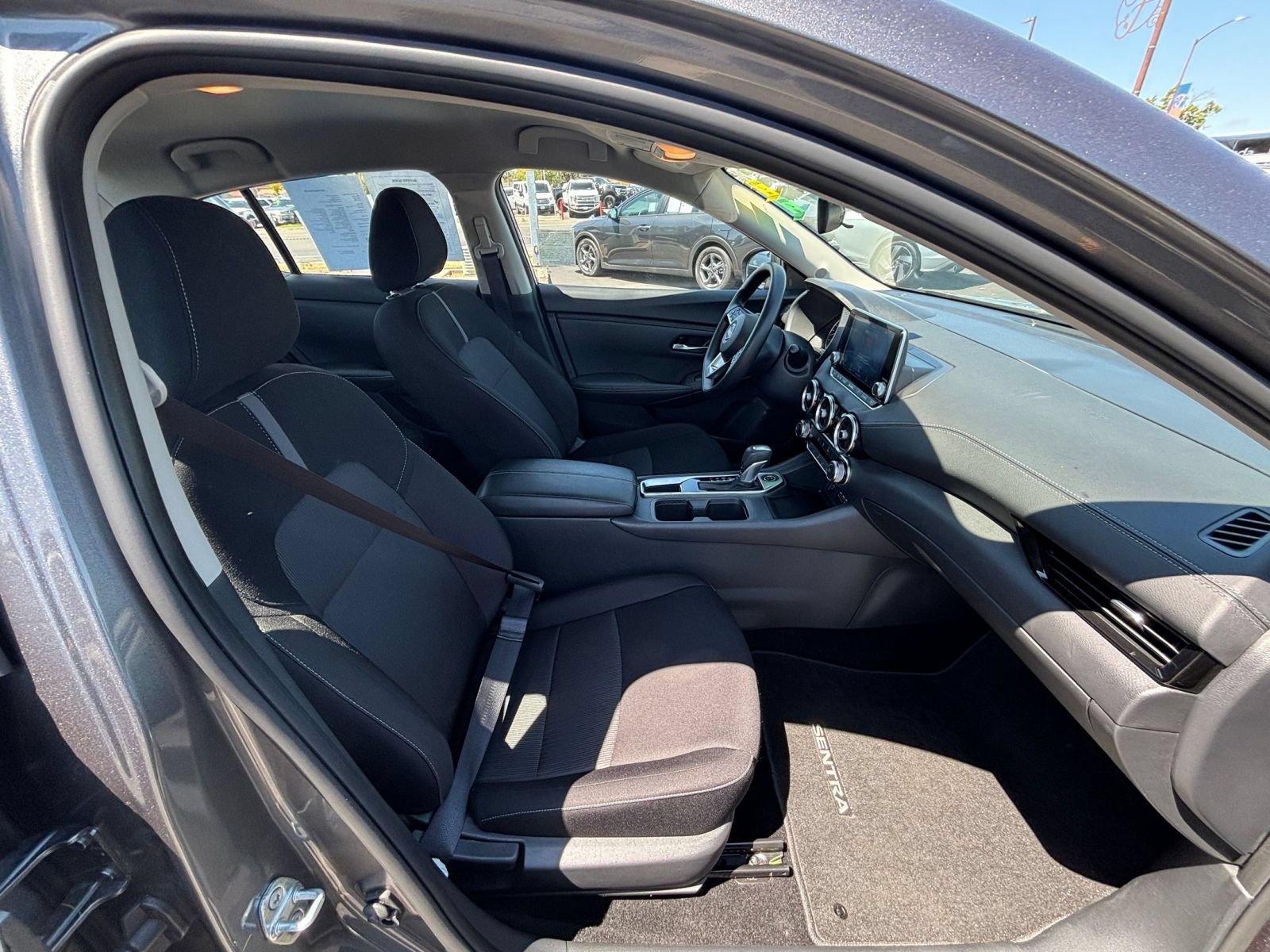 Used 2025 Nissan Sentra SV FWD image 24
