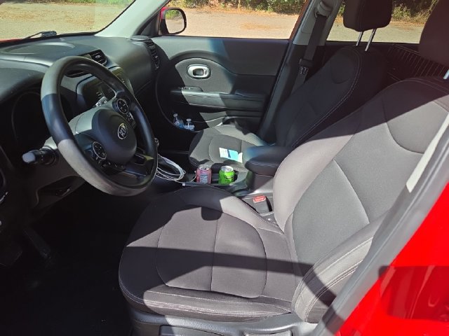 Used 2019 Kia Soul FWD image 23