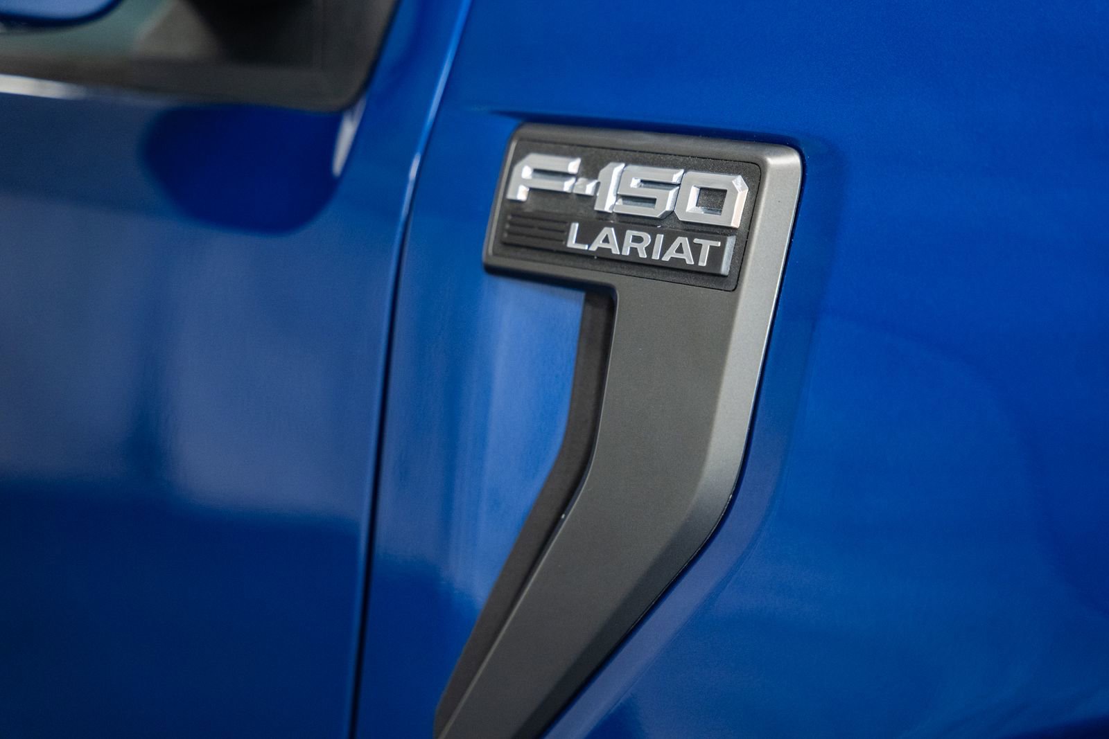 Certified 2023 Ford F150 Lariat w/ Equipment Group 502A High image 18