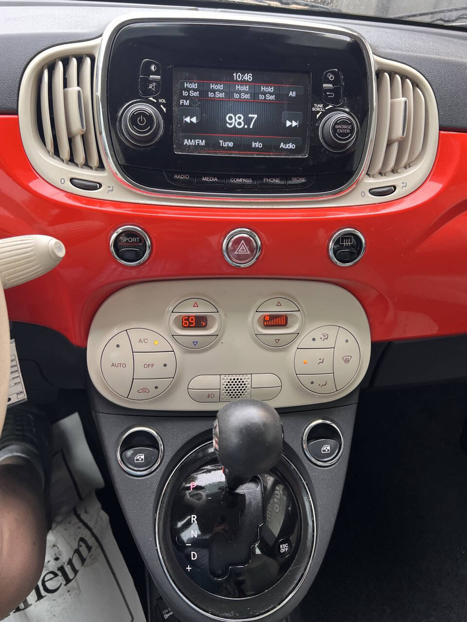 Used 2019 FIAT 500 Pop w/ Popular Equipment Package FWD image 16